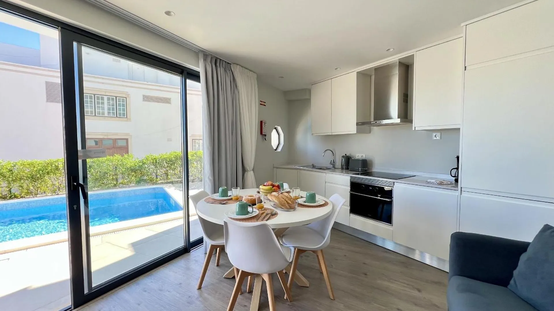 Albufeira Stylish 2 With Pool By Homing Apartment Portugal