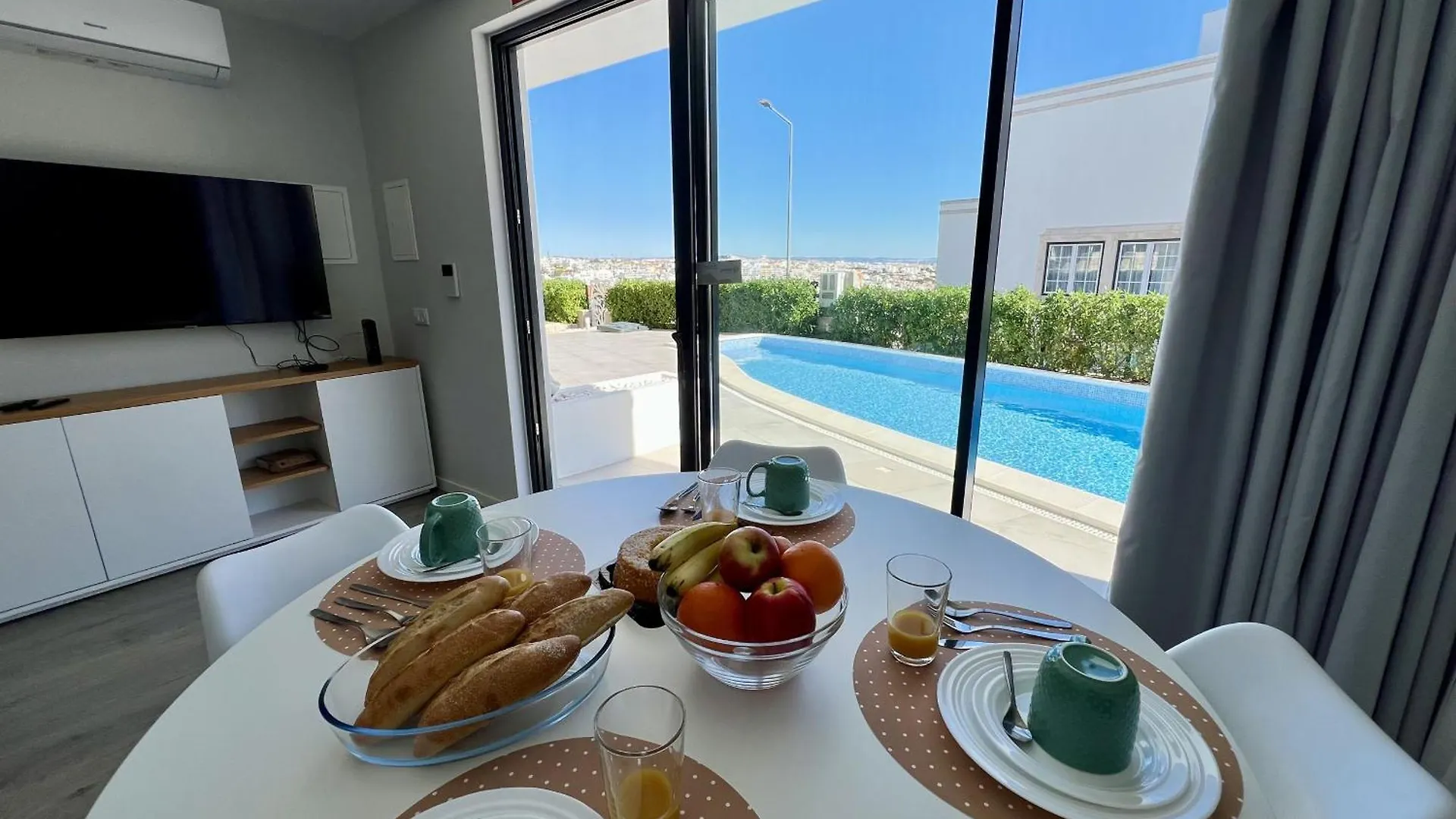 Albufeira Stylish 2 With Pool By Homing Apartment Portugal